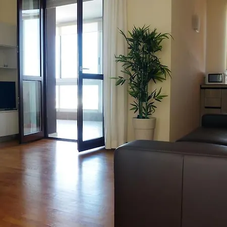 Charlotte Terrace * Cagliari